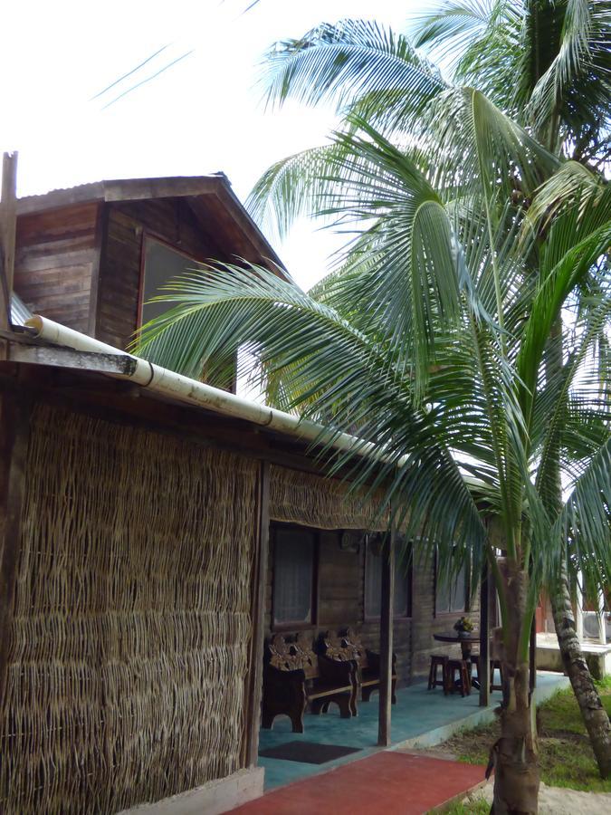 Cabañas y Hostal Zoh Laguna Xpujil Exterior foto